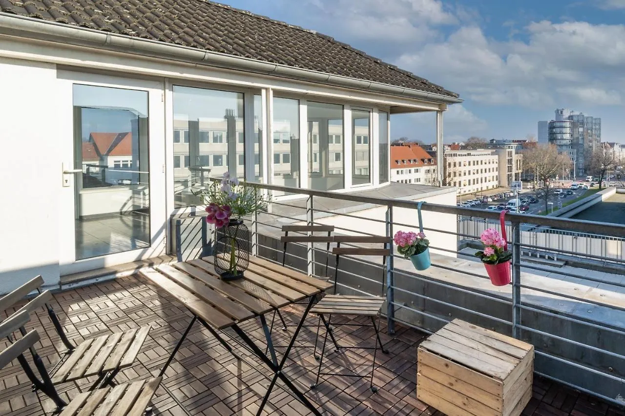 Stylisches Penthouse Zentral Balkon 75M2 Nflx Apartment Hannover 0*,  Germany